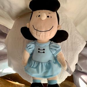 Lucy from the Kohl’s Care Peanuts plush.
